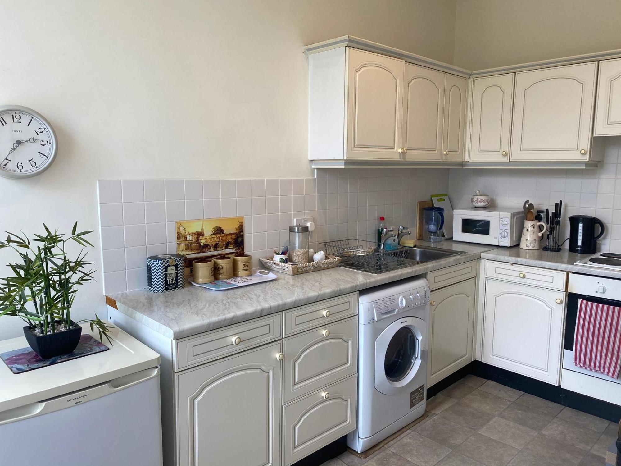 Grosvenor Apartments In Bath - Great For Families, Groups, Couples, 80 Sq M, Parking 외부 사진