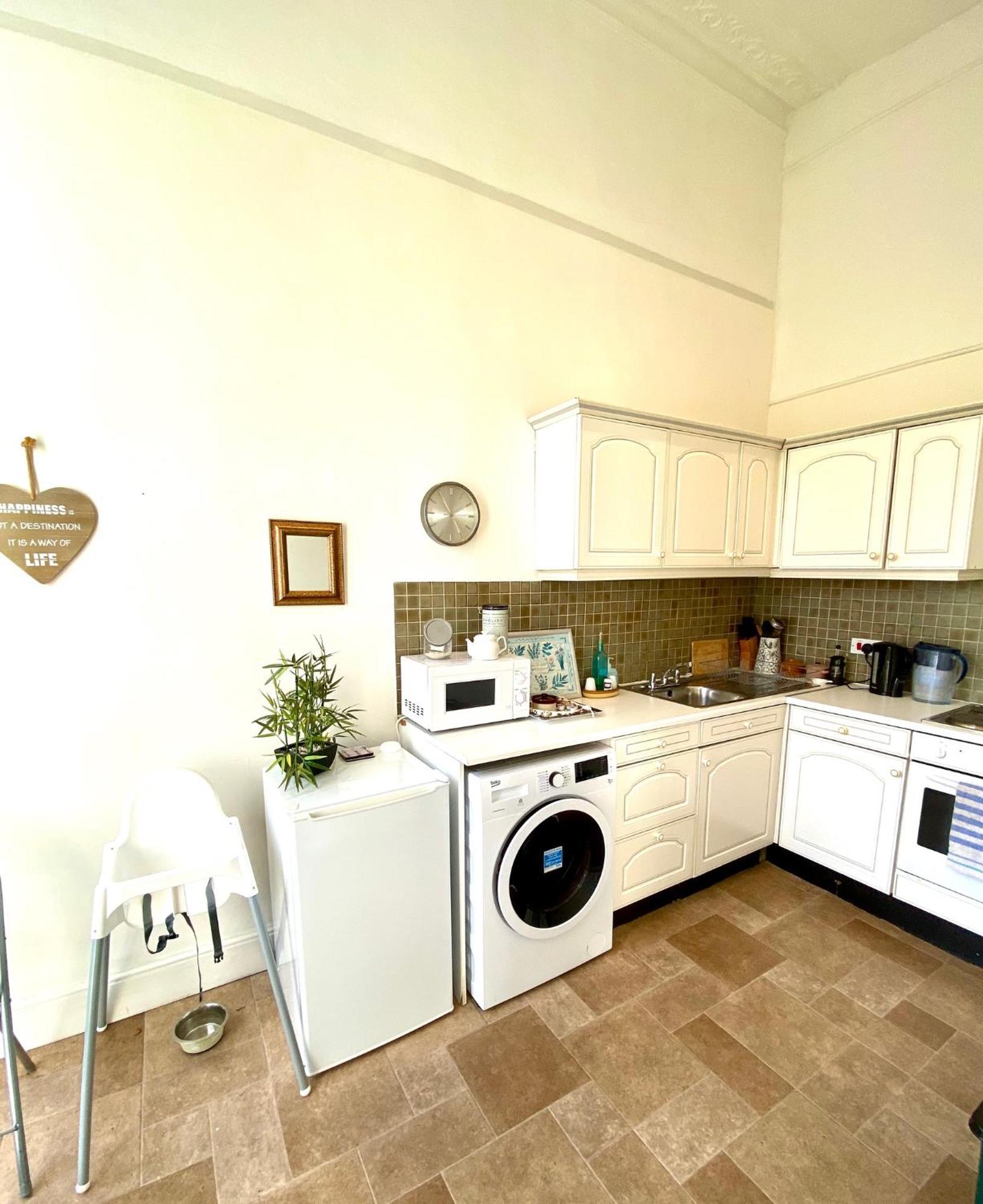 Grosvenor Apartments In Bath - Great For Families, Groups, Couples, 80 Sq M, Parking 외부 사진